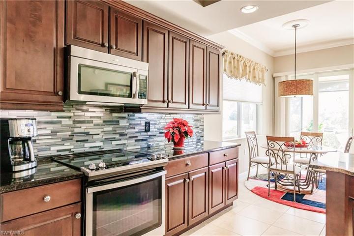 "RICH" 42" CABINETS & LOTS OF THEM! YOU'LL LOVE THE STORAGE SPACE IN YOUR NEW HOME!