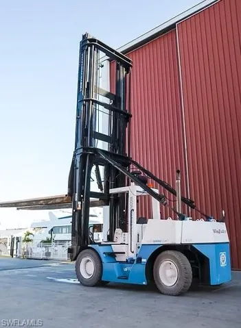 Forklift