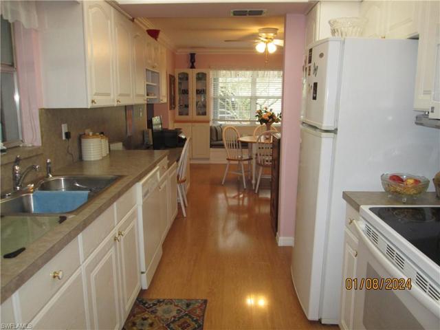 405 Parkside ST, LEHIGH ACRES FL 33936