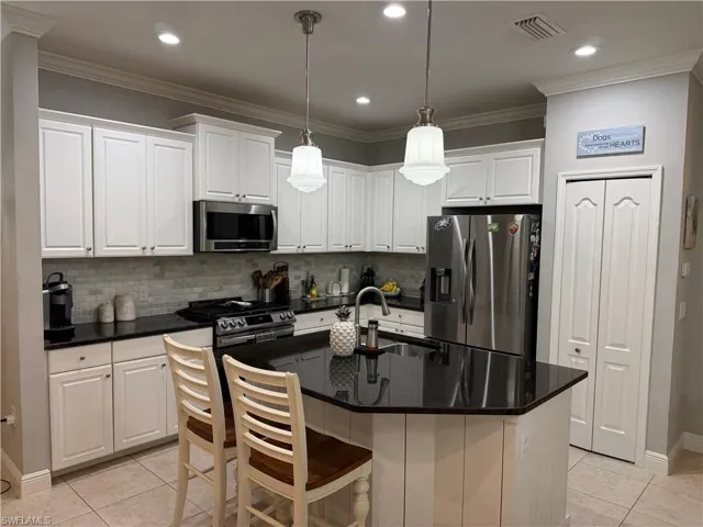 10088 Montevina Dr, Estero, Florida 33928