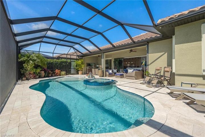 10040  Avalon Lake  CIR, Fort Myers, FL 33913