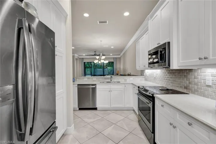13423  Silktail  DR, Naples, FL 34109
