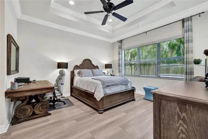 13423  Silktail  DR, Naples, FL 34109
