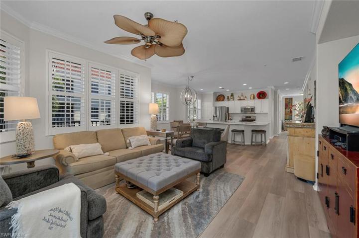 4873 Hampshire CT # 107, NAPLES FL 34112