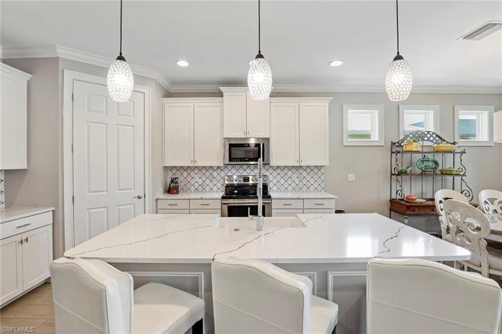 14605 Catamaran PL, NAPLES FL 34114