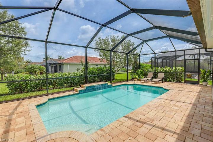 14605 Catamaran PL, NAPLES FL 34114