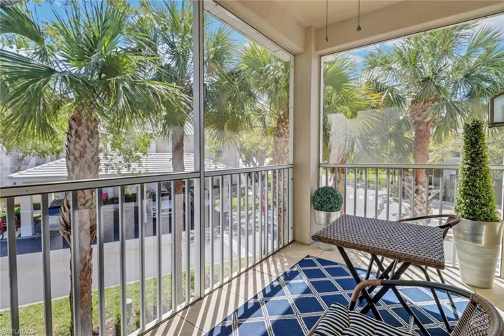 1370 Sweetwater CV # 204, NAPLES FL 34110