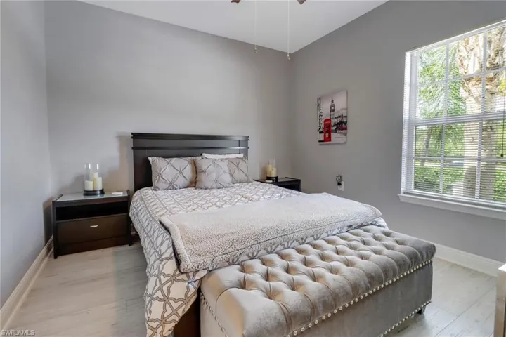 1370 Sweetwater CV # 204, NAPLES FL 34110