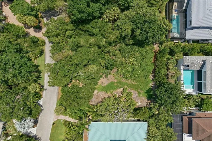 375 Gumbo Limbo Ln, Marco Island, Florida 34145