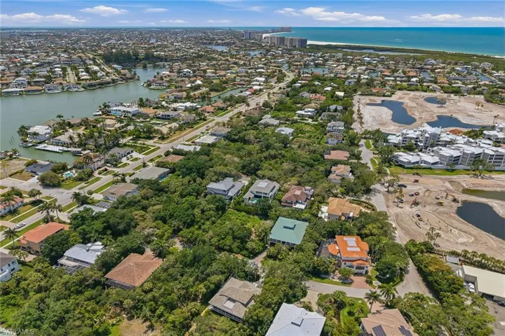 375 Gumbo Limbo Ln, Marco Island, Florida 34145