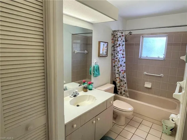 28124  Meadowlark  LN, Bonita Springs, FL 34134