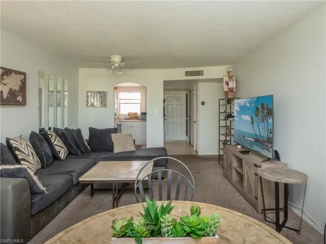 180 Turtle Lake Ct # 209, Naples, Florida 34105
