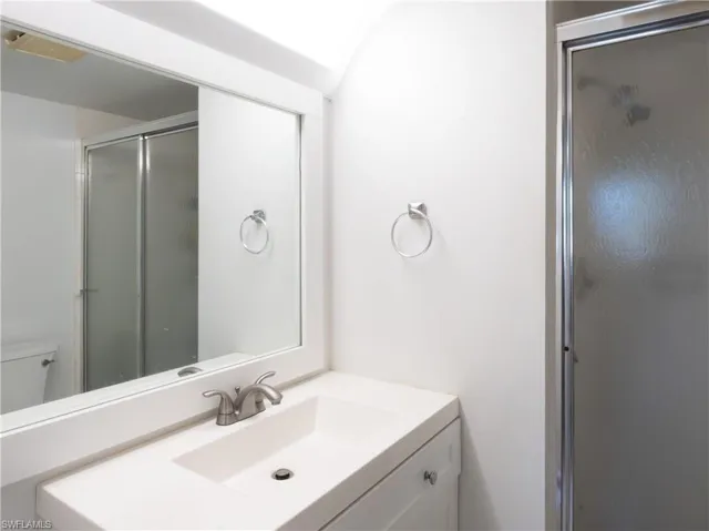 180 Turtle Lake Ct # 209, Naples, Florida 34105