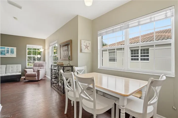 6914 Satinleaf Rd N 201, Naples, Florida 34109