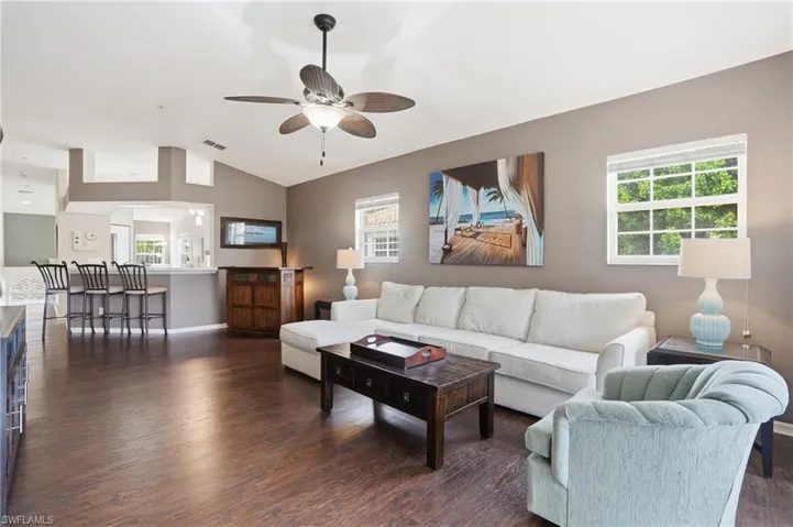 6914 Satinleaf Rd N 201, Naples, Florida 34109