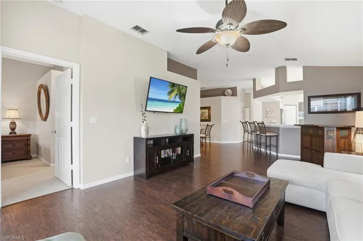 6914 Satinleaf Rd N 201, Naples, Florida 34109