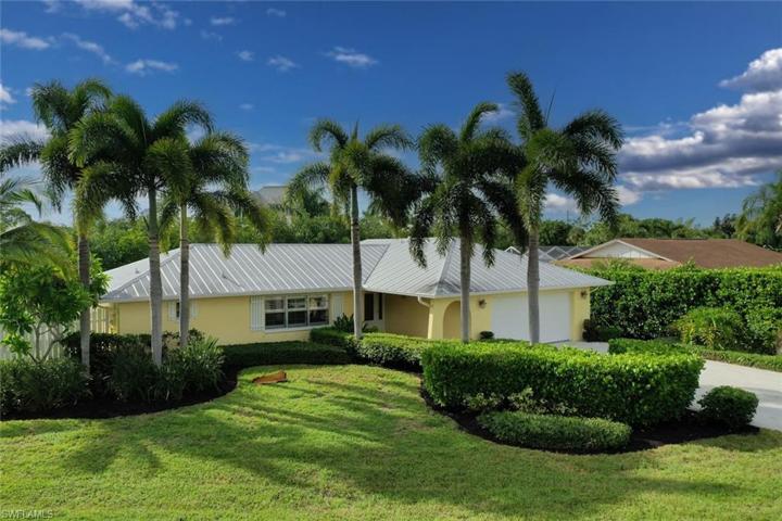 27256  Belle Rio  DR, Bonita Springs, FL 34135