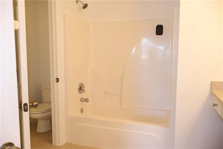 1632 Sw 18th St, Cape Coral, Florida 33991