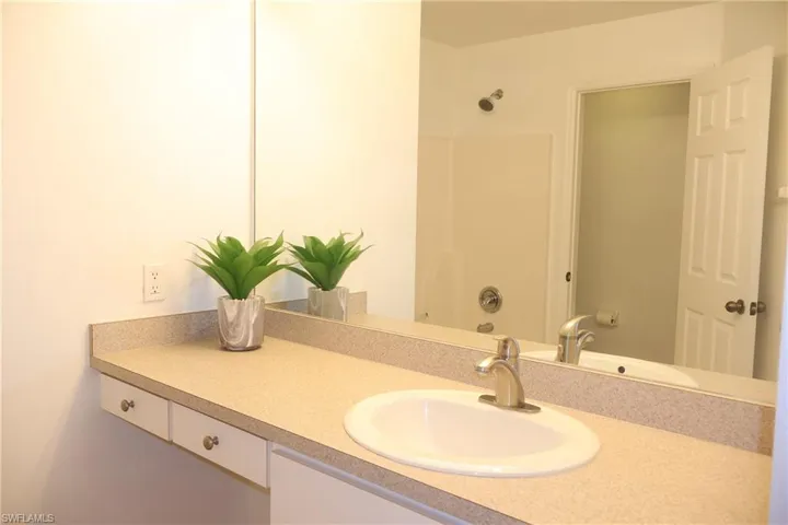 1632 Sw 18th St, Cape Coral, Florida 33991