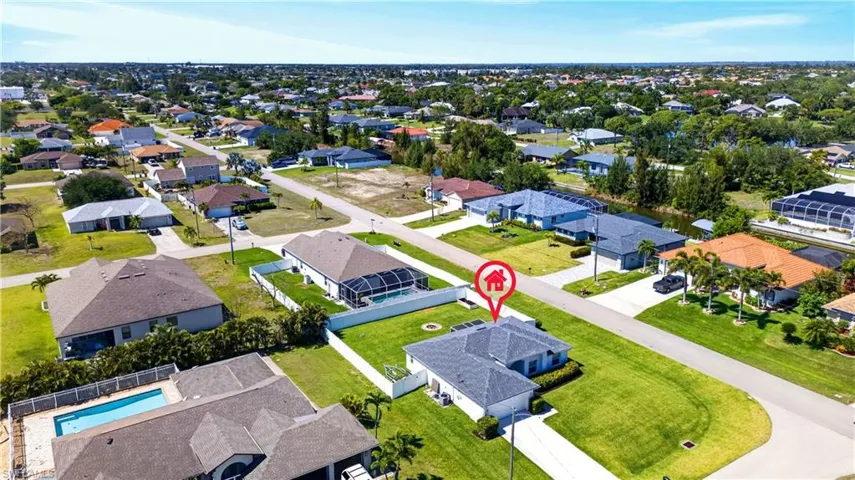 1632 Sw 18th St, Cape Coral, Florida 33991