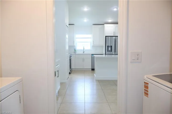 1632 Sw 18th St, Cape Coral, Florida 33991