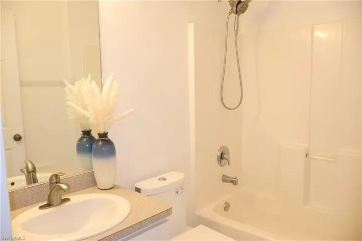 1632 Sw 18th St, Cape Coral, Florida 33991