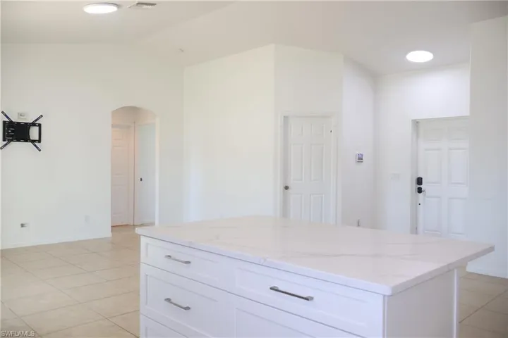 1632 Sw 18th St, Cape Coral, Florida 33991