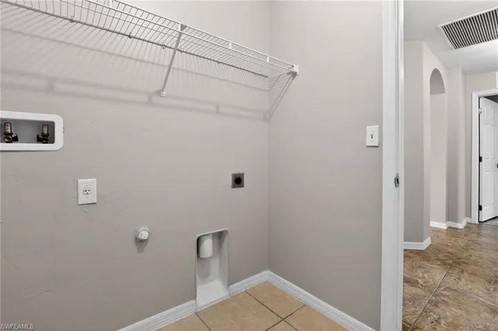 Virtually staged