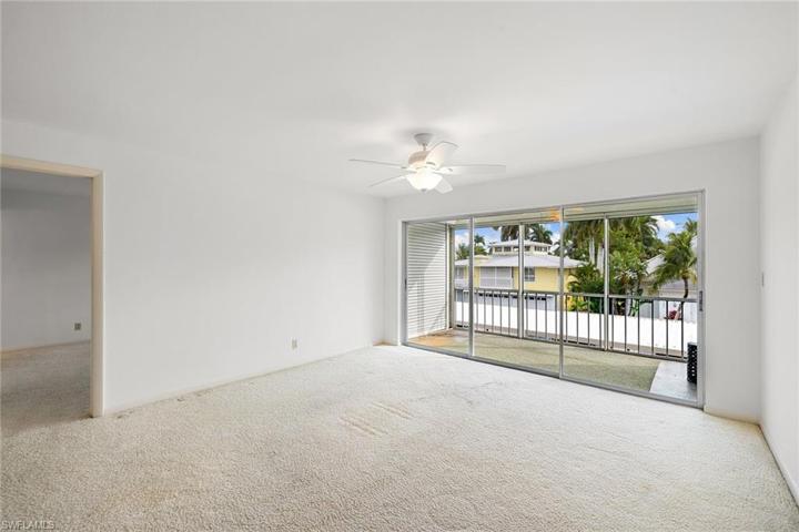 542 12th AVE S # 542, NAPLES FL 34102