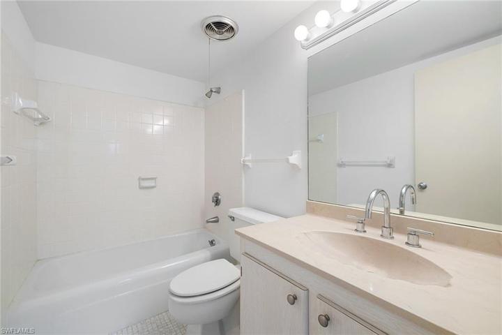 542 12th AVE S # 542, NAPLES FL 34102