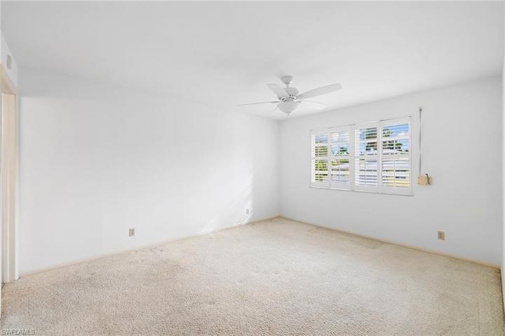 542 12th AVE S # 542, NAPLES FL 34102