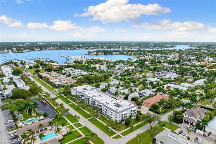 542 12th AVE S # 542, NAPLES FL 34102