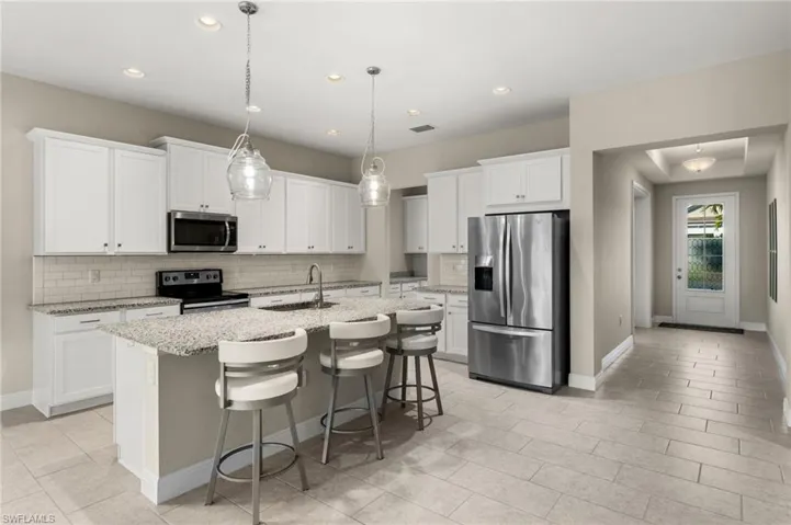 3292 Pilot Cir, Naples, Florida 34120