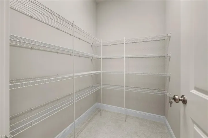 3292 Pilot Cir, Naples, Florida 34120