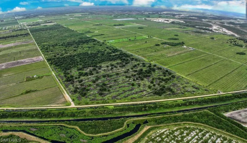 200 Acres, 2nd Road, Gerber Groves, Section One, LaBelle, FL