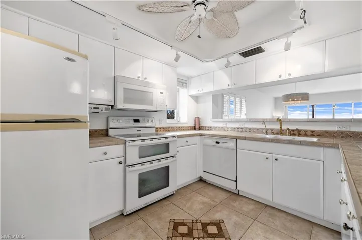 3350 N Key  DR, North Fort Myers, FL 33903