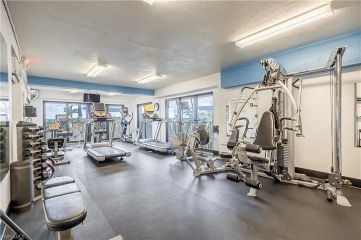 3350 N Key  DR, North Fort Myers, FL 33903