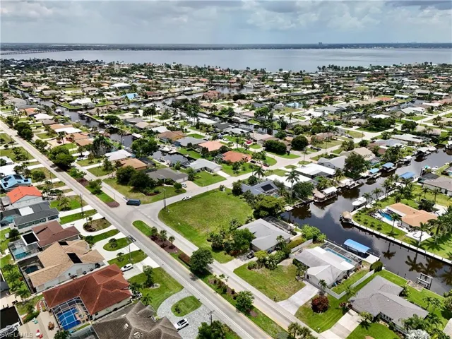 2014 Everest Pkwy, Cape Coral, Florida 33904