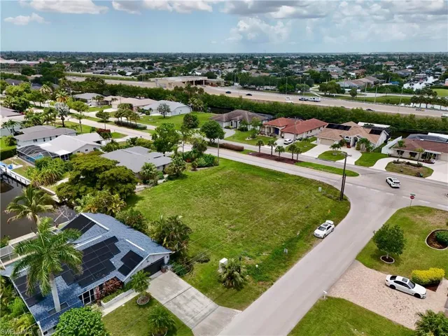 2014 Everest Pkwy, Cape Coral, Florida 33904