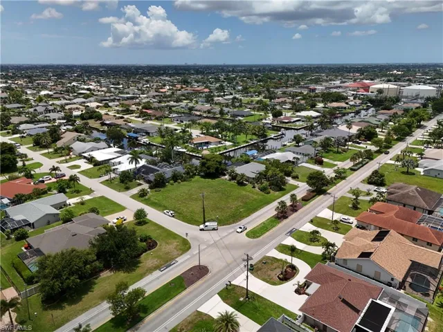 2014 Everest Pkwy, Cape Coral, Florida 33904