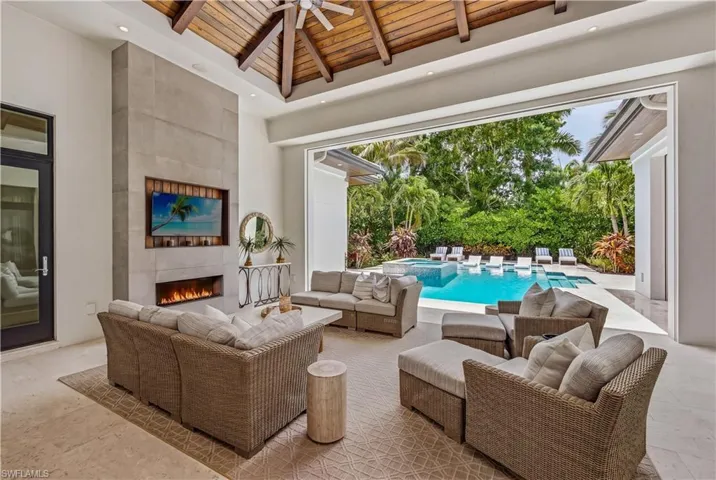 2987 Regatta Rd, Naples, Florida 34103