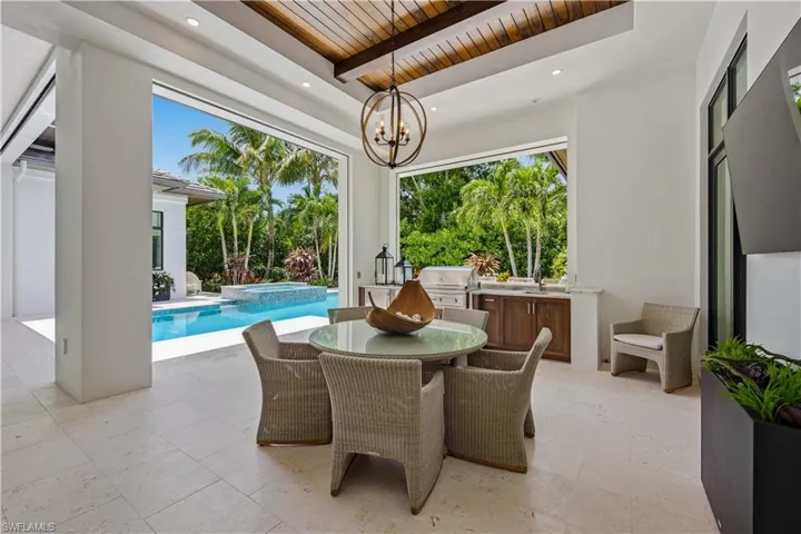2987 Regatta Rd, Naples, Florida 34103