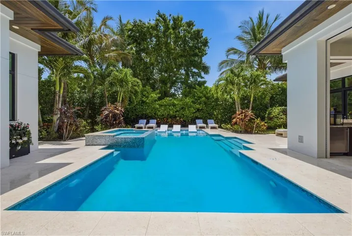 2987 Regatta Rd, Naples, Florida 34103