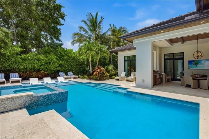 2987 Regatta Rd, Naples, Florida 34103