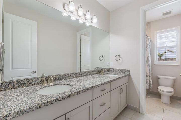 Guest Bath 1