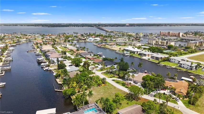 1709 Se 46th St, Cape Coral, Florida 33904