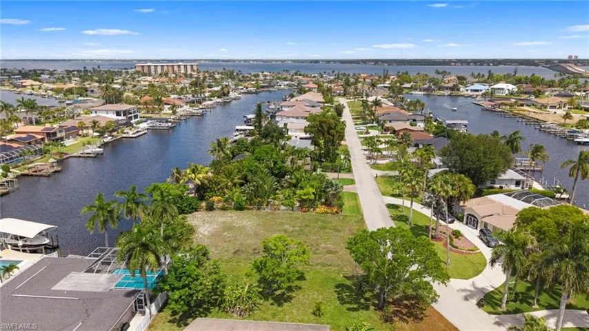 1709 Se 46th St, Cape Coral, Florida 33904