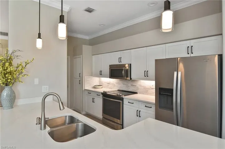 10256 Sago Palm Way, Fort Myers, Florida 33966
