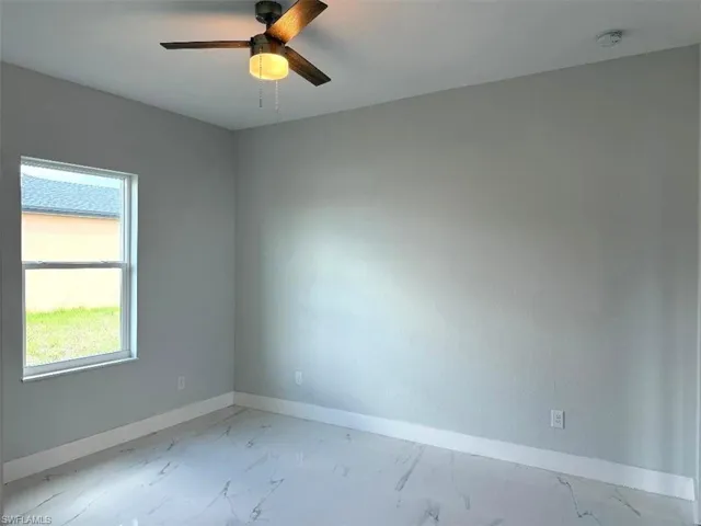 127  Carousel  AVE, Labelle, FL 33935