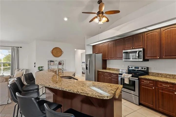 519 Ne 19th Ter, Cape Coral, Florida 33909